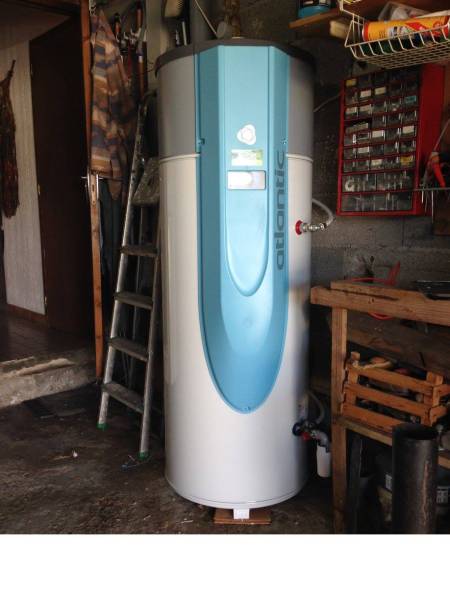 Ballon thermodynamique discret installé dans une maison à Carpentras