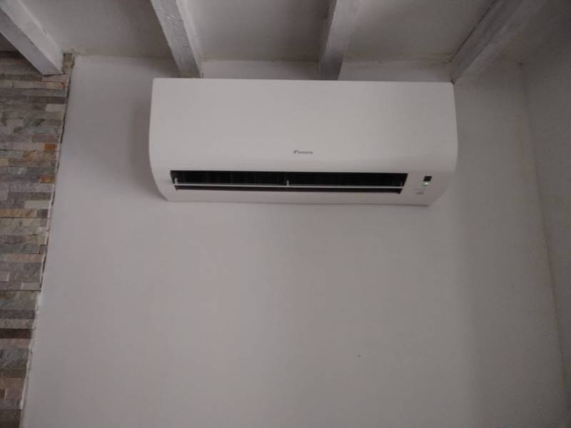 Installation de pompes à chaleur air/air chez un particulier à Rasteau (84)