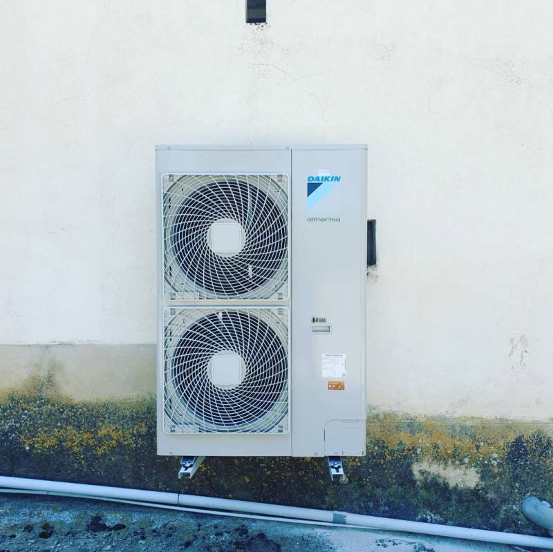 Pompe à chaleur compacte installée dans un appartement à Orange