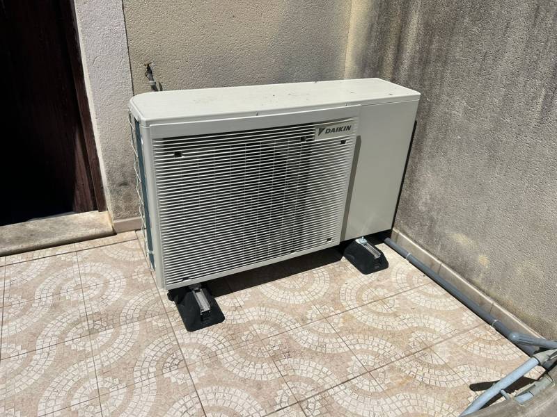 Installation d’une pompe à chaleur air/eau monobloc sur plancher chauffant à Monteux