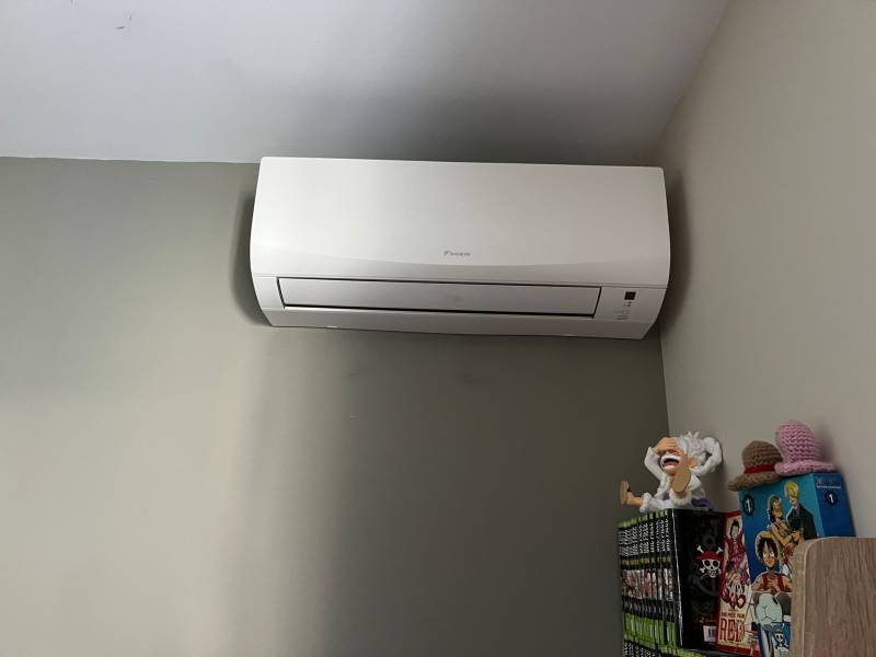 Installation climatisation Daikin 2,5 kW pour chambres à Sainte-Cécile-les-Vignes
