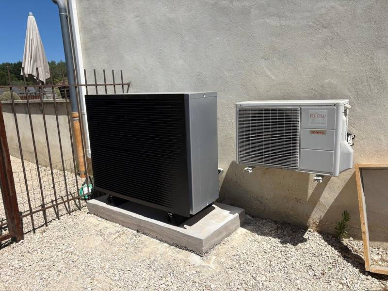 Pompe à chaleur Daikin installée par Lunapac à Vaison-la-Romaine : remplacement complet d’une chaudière gaz pour un confort optimisé dans une maison ancienne
