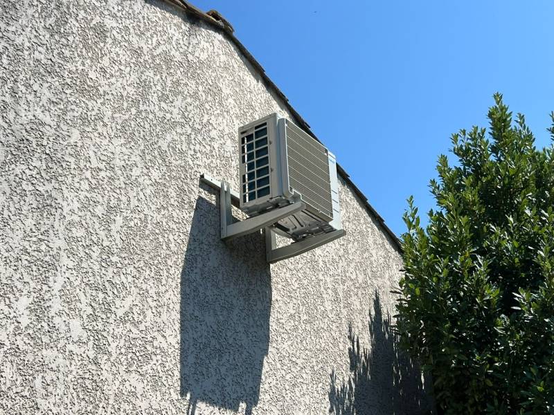 Installation climatisation 3,5 kW Daikin dans une maison individuelle à Sorgues